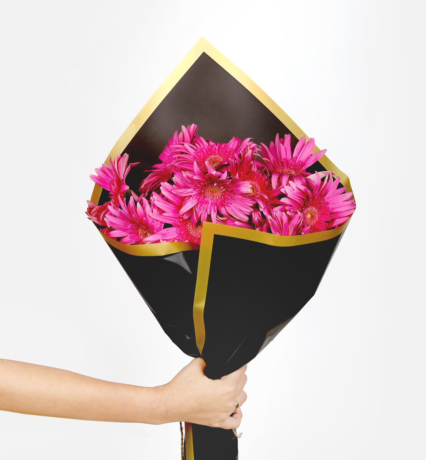 Fuşya Büyüsü Gerbera Buketi