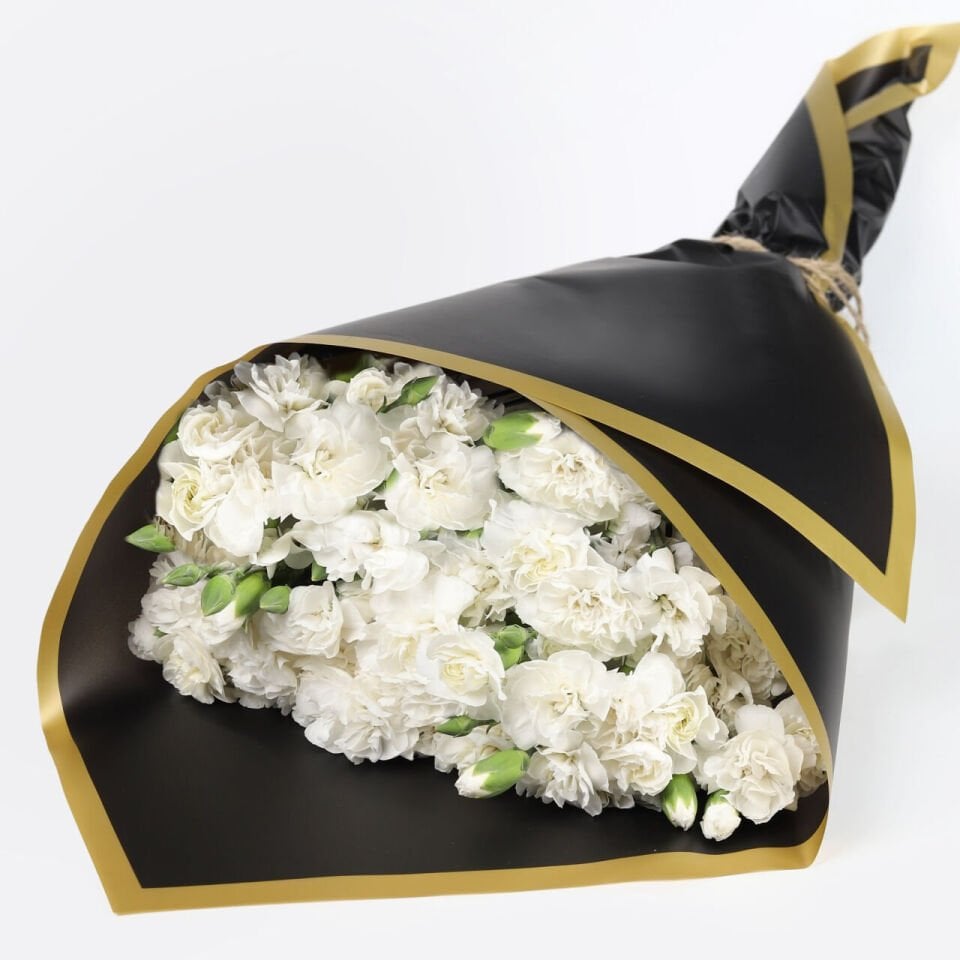 Beyaz Karanfil Buketi