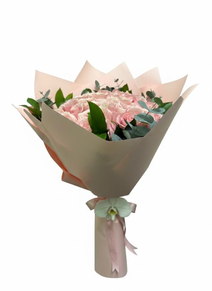 Pembe Ambalaj Kağıdında 41 Pembe Gül Buketi